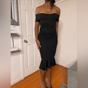 PrettyLittleThing Black Off-Shoulder Midi Dress
